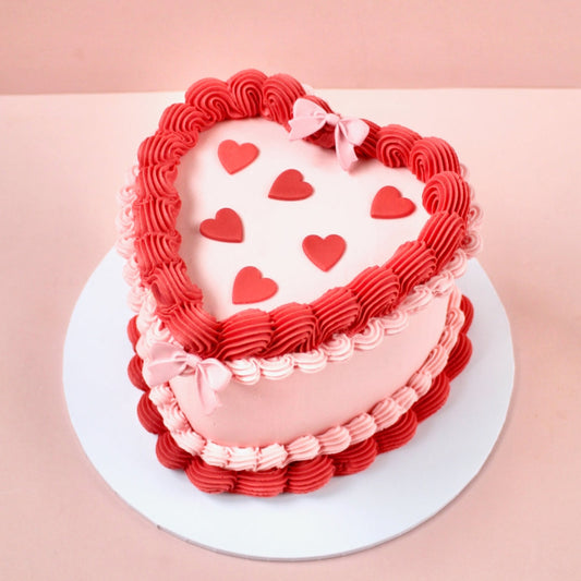 VINTAGE HEARTS CAKE