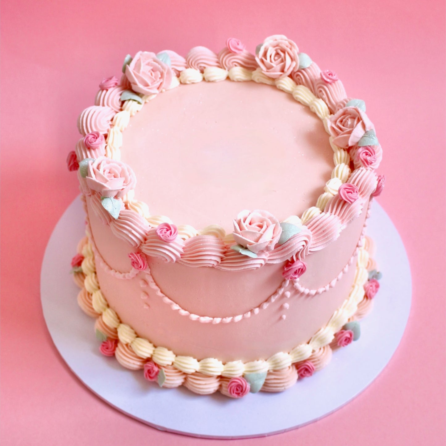 ROSES VINTAGE CAKE