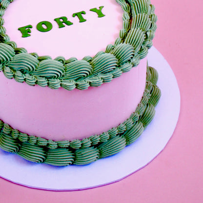 HEART OR ROUND VINTAGE CAKE