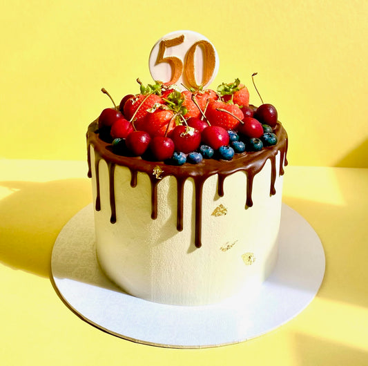 FRESH BERRIES GANACHE DRIP CAKE