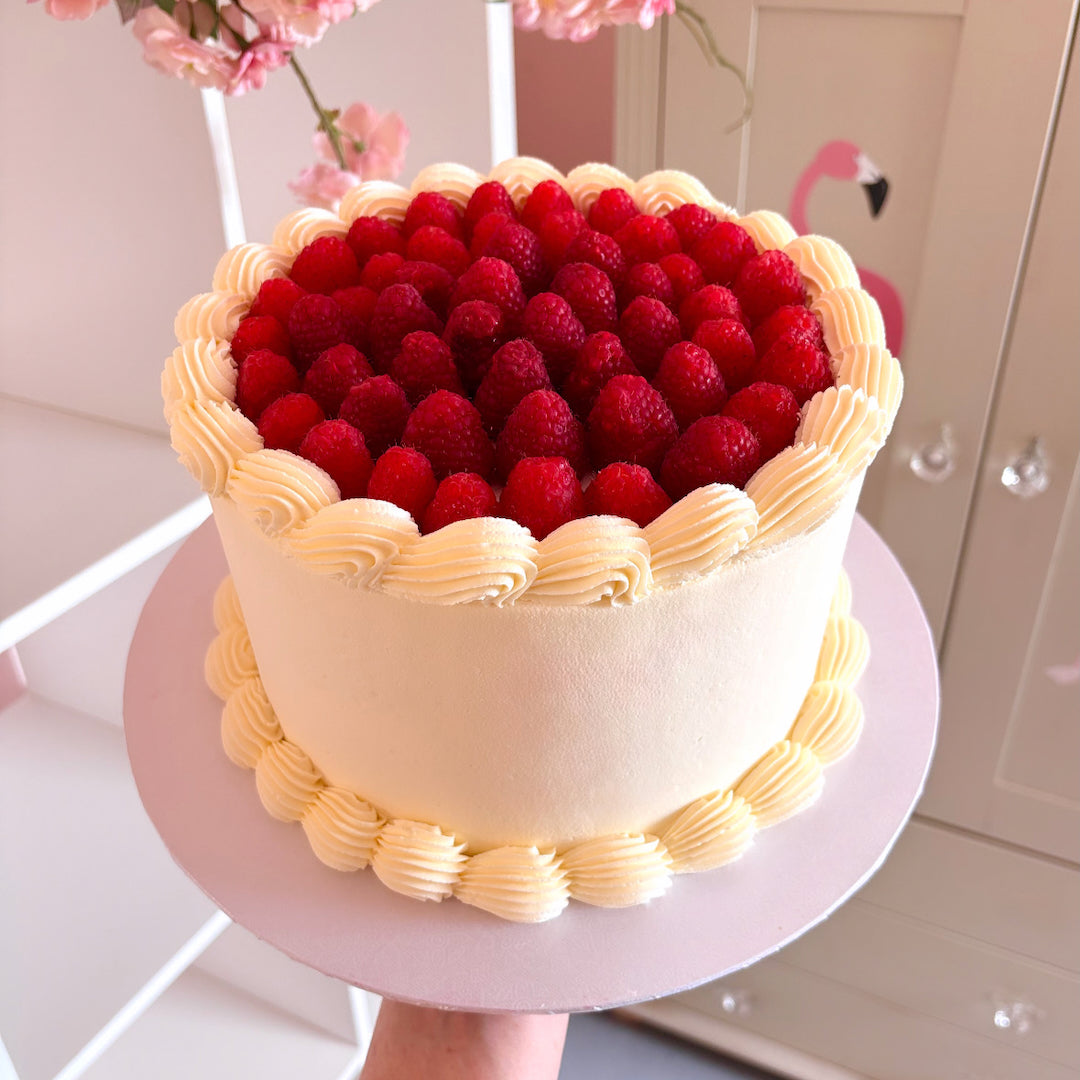 ITALIAN STYLE RASPBERRIES BUTTERCREAM CAKE